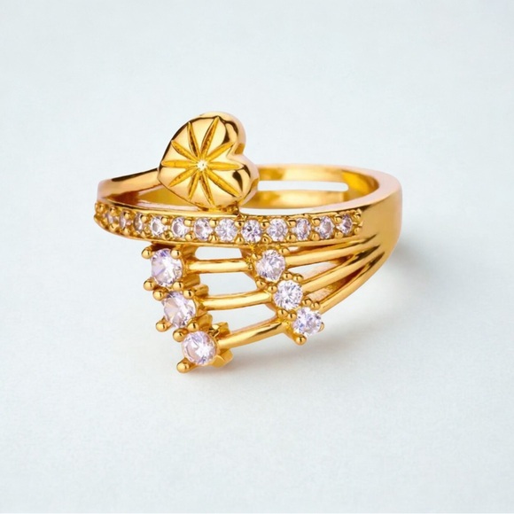 Gold and White Pearl Ring - Picture 5 of 8